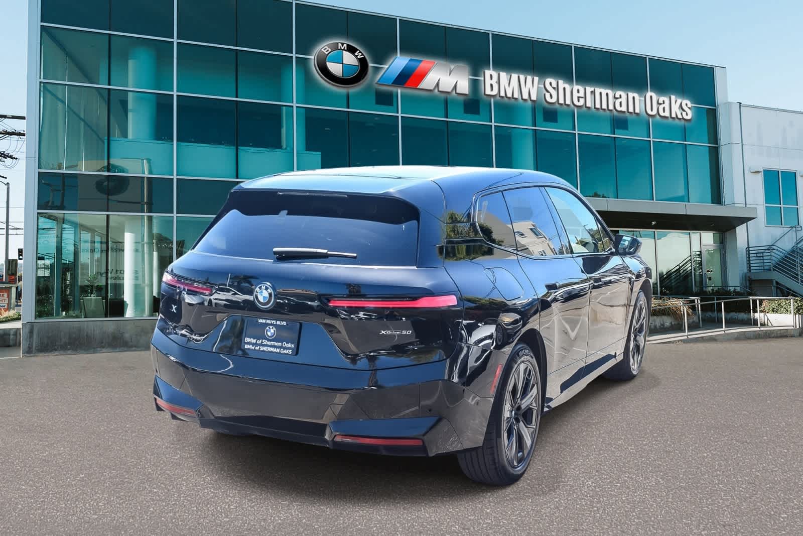 Thumbnail: 2023 BMW iX - 4