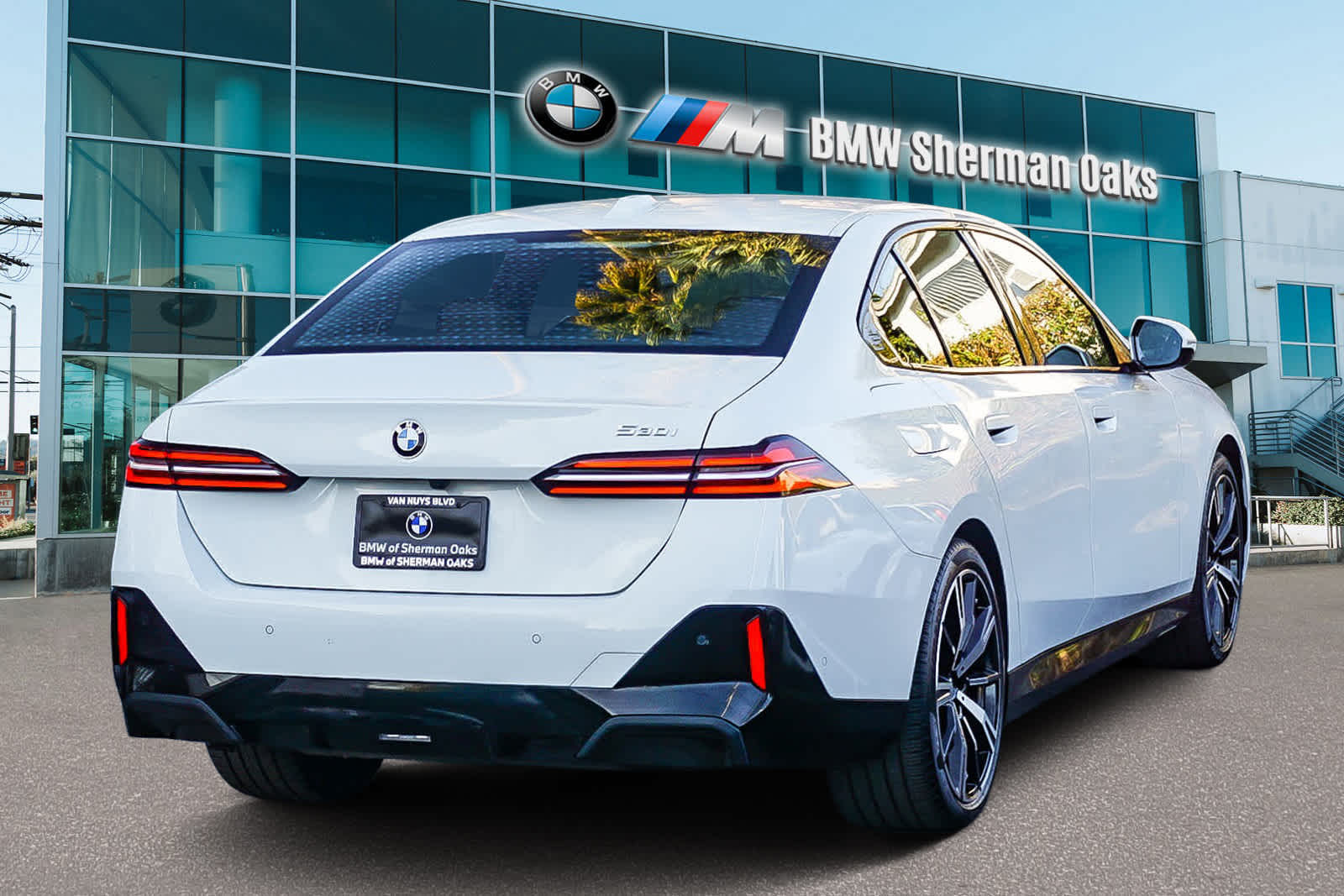 2026 Bmw 530i Sedan photo 4