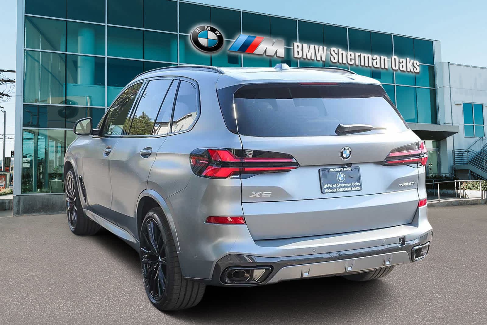 Thumbnail: 2026 BMW X5 - 6