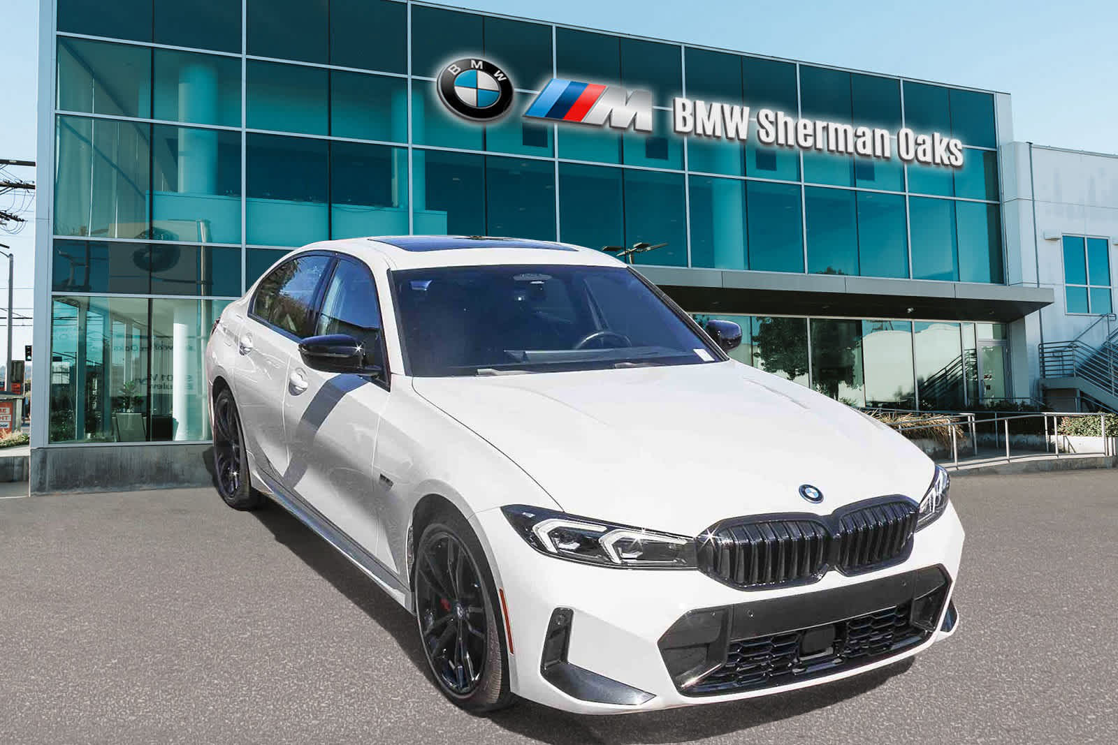 Thumbnail: 2023 BMW 3 Series - 3