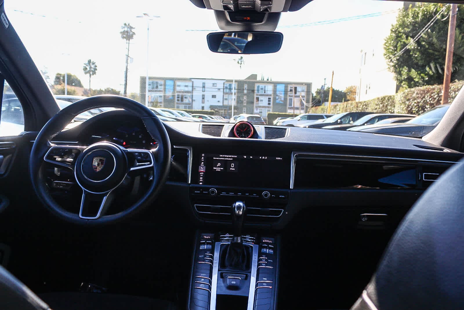 Thumbnail: 2020 Porsche Macan - 12