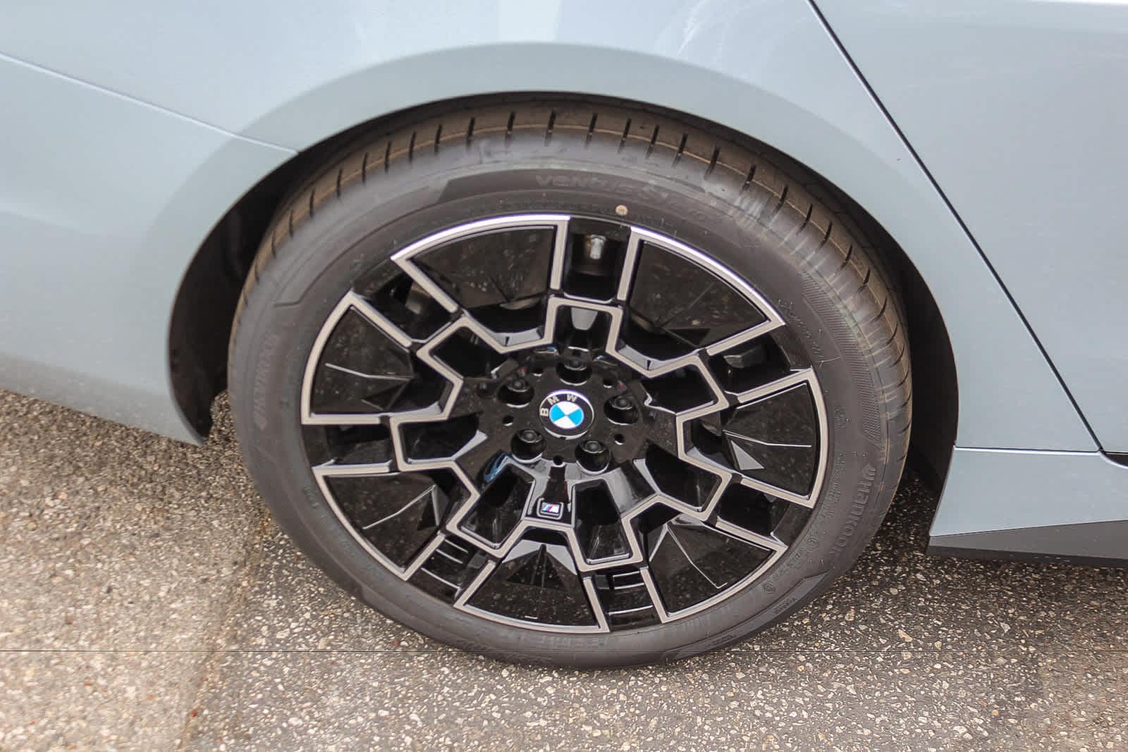 Thumbnail: 2026 BMW i4 - 8