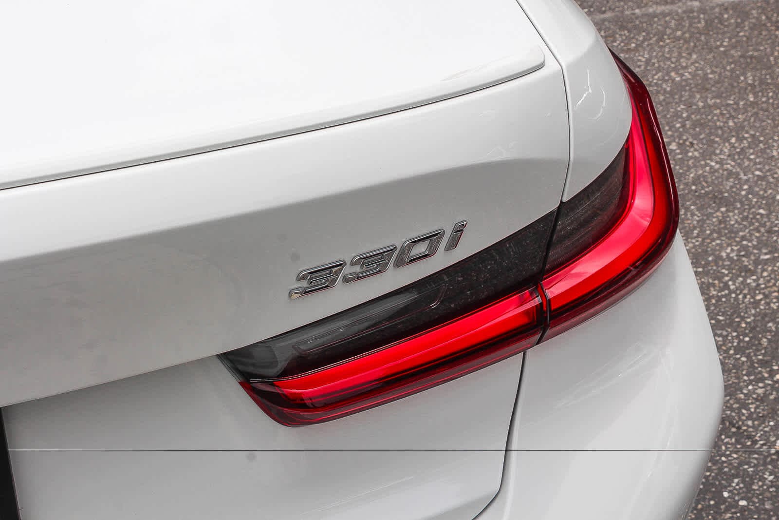 Thumbnail: 2026 BMW 3 Series - 26