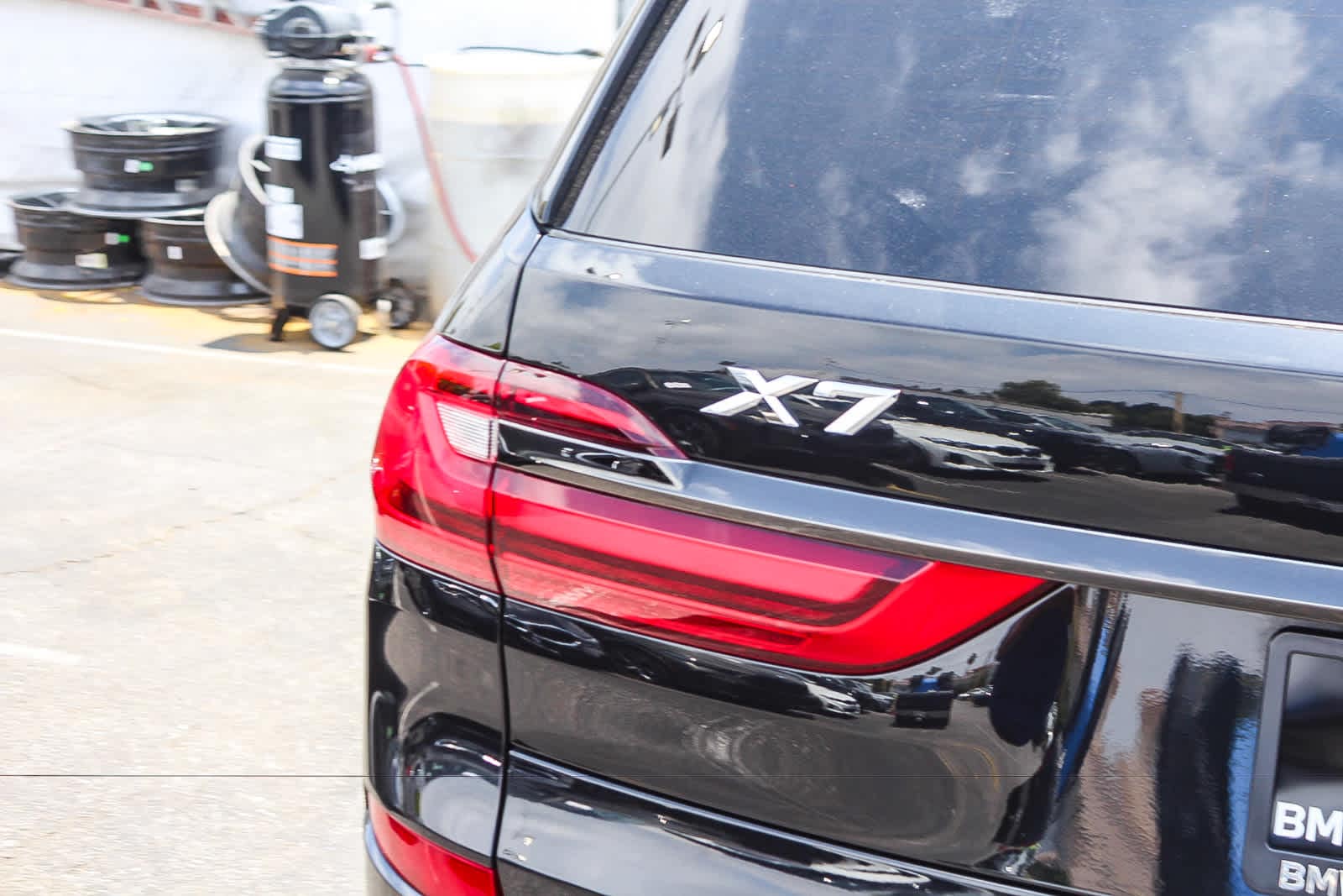 Thumbnail: 2022 BMW X7 - 6