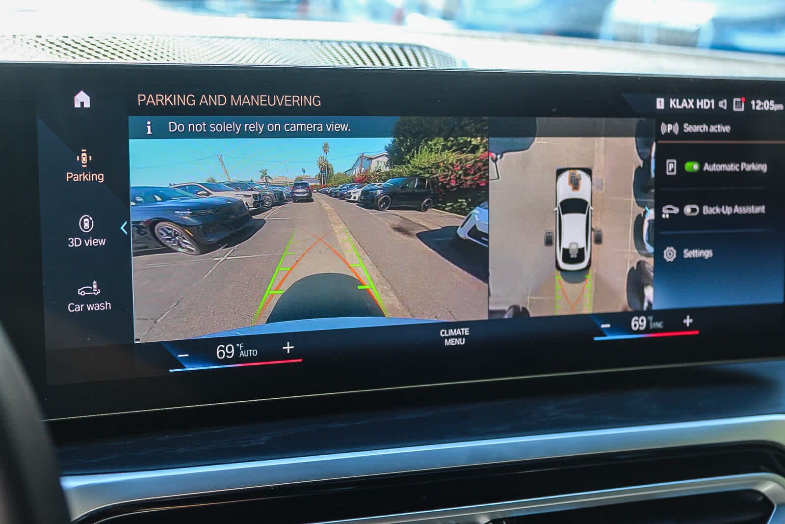 Thumbnail: 2023 BMW i4 - 23