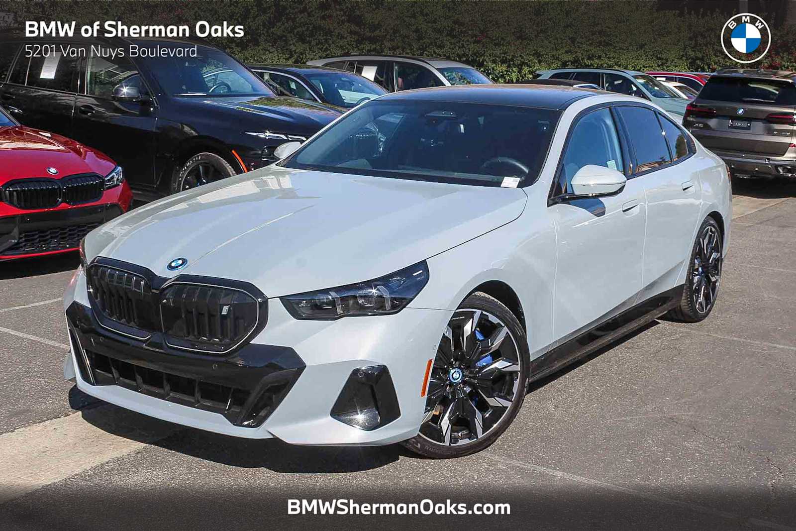 Thumbnail: 2025 BMW i5 - 1