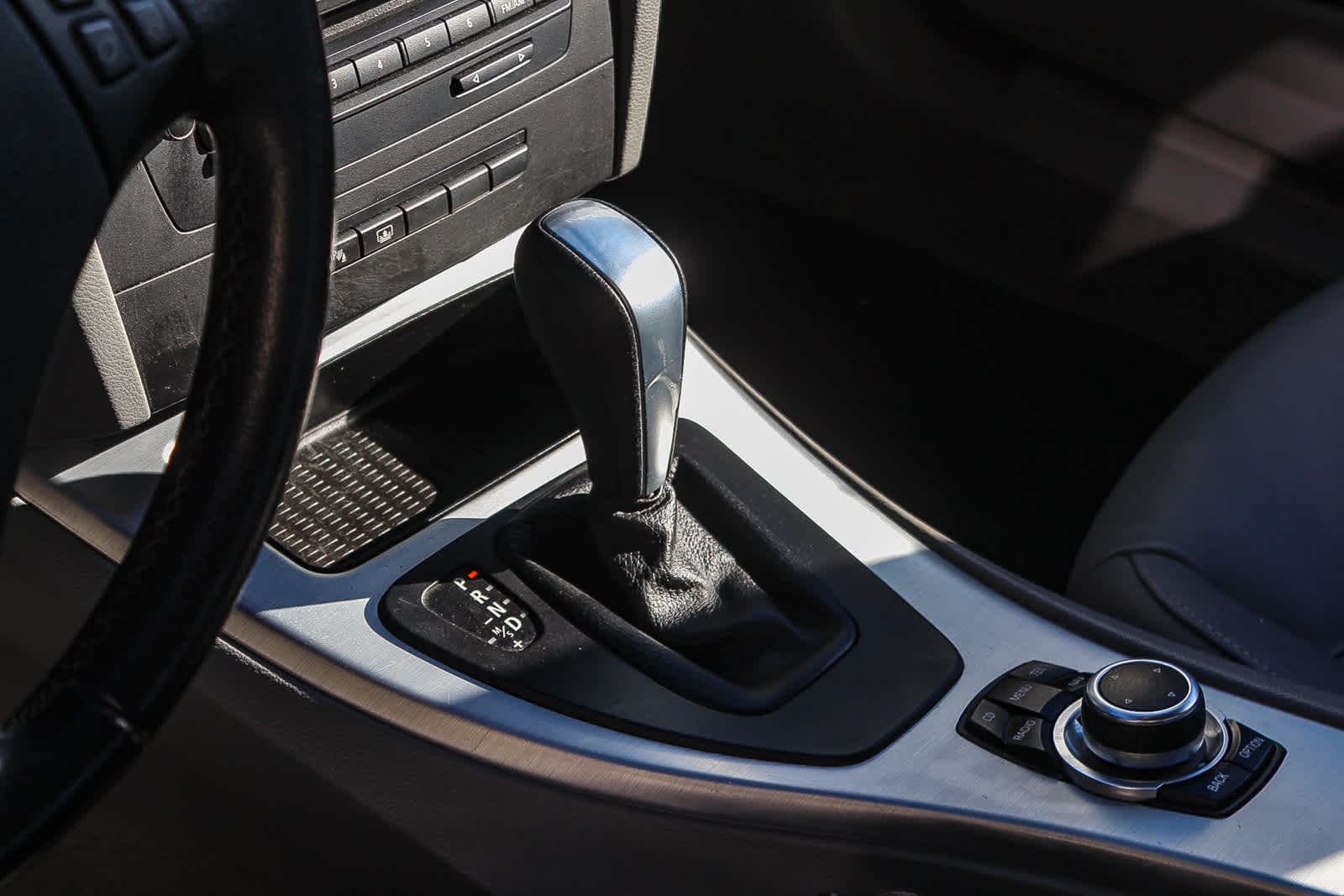 Thumbnail: 2011 BMW 3 Series - 19