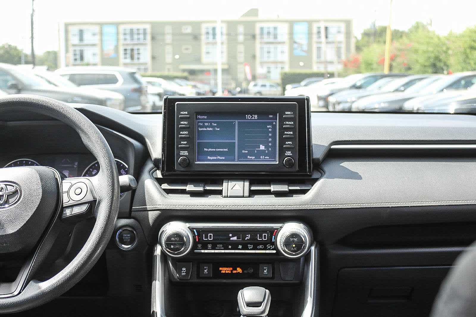 2019 Toyota RAV4 XLE 13