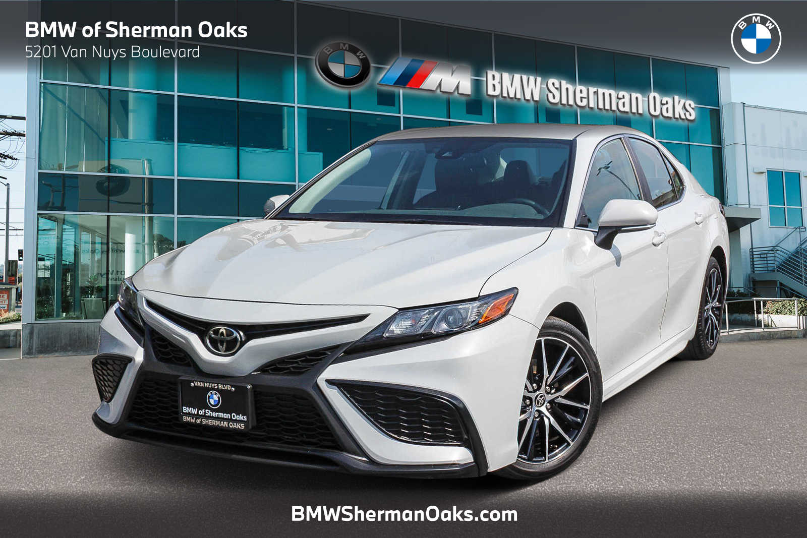 2022 Toyota Camry SE -
                  Sherman Oaks, CA
