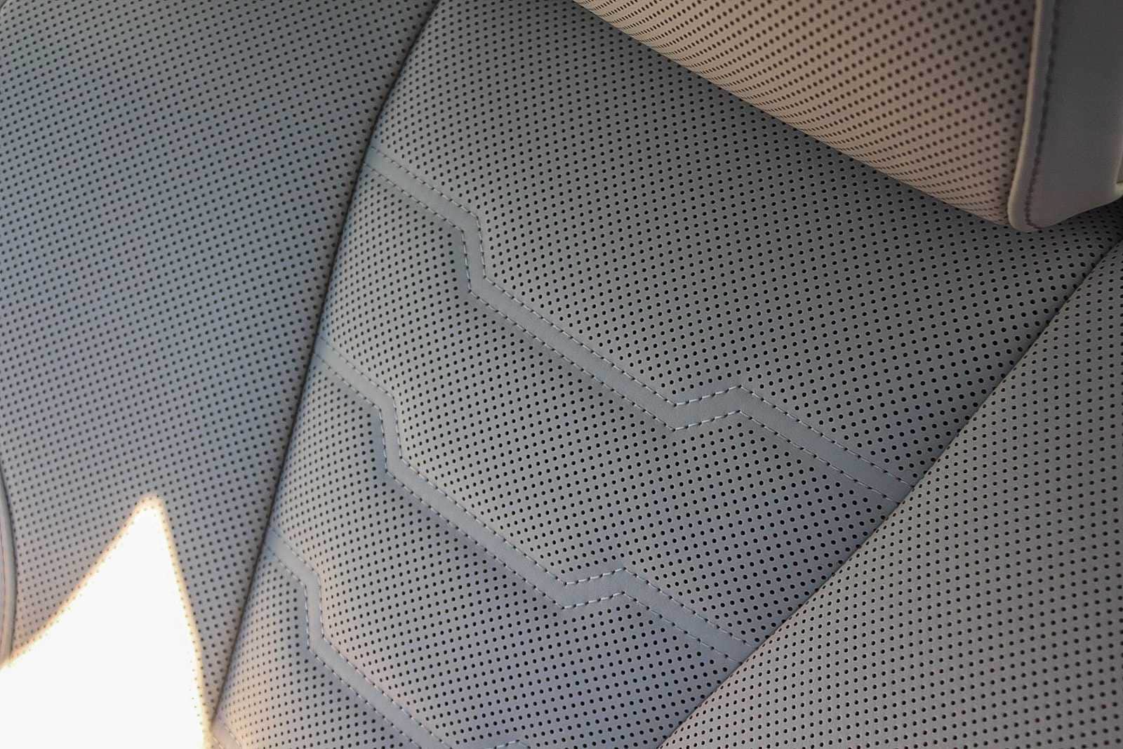 Thumbnail: 2026 BMW 8 Series - 24