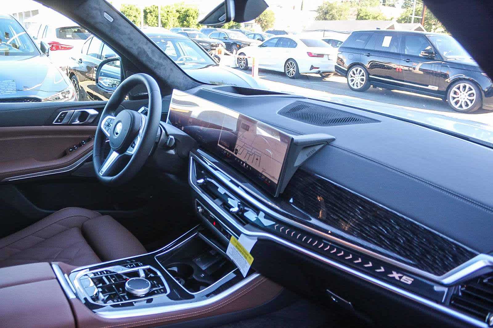 Thumbnail: 2026 BMW X5 - 16