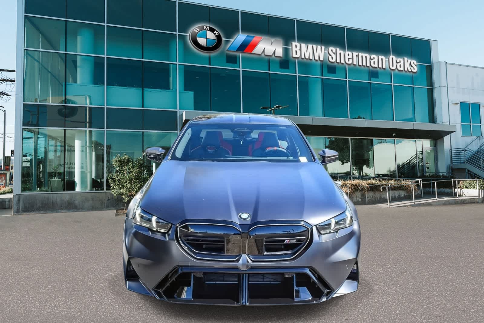 Thumbnail: 2026 BMW M5 - 2
