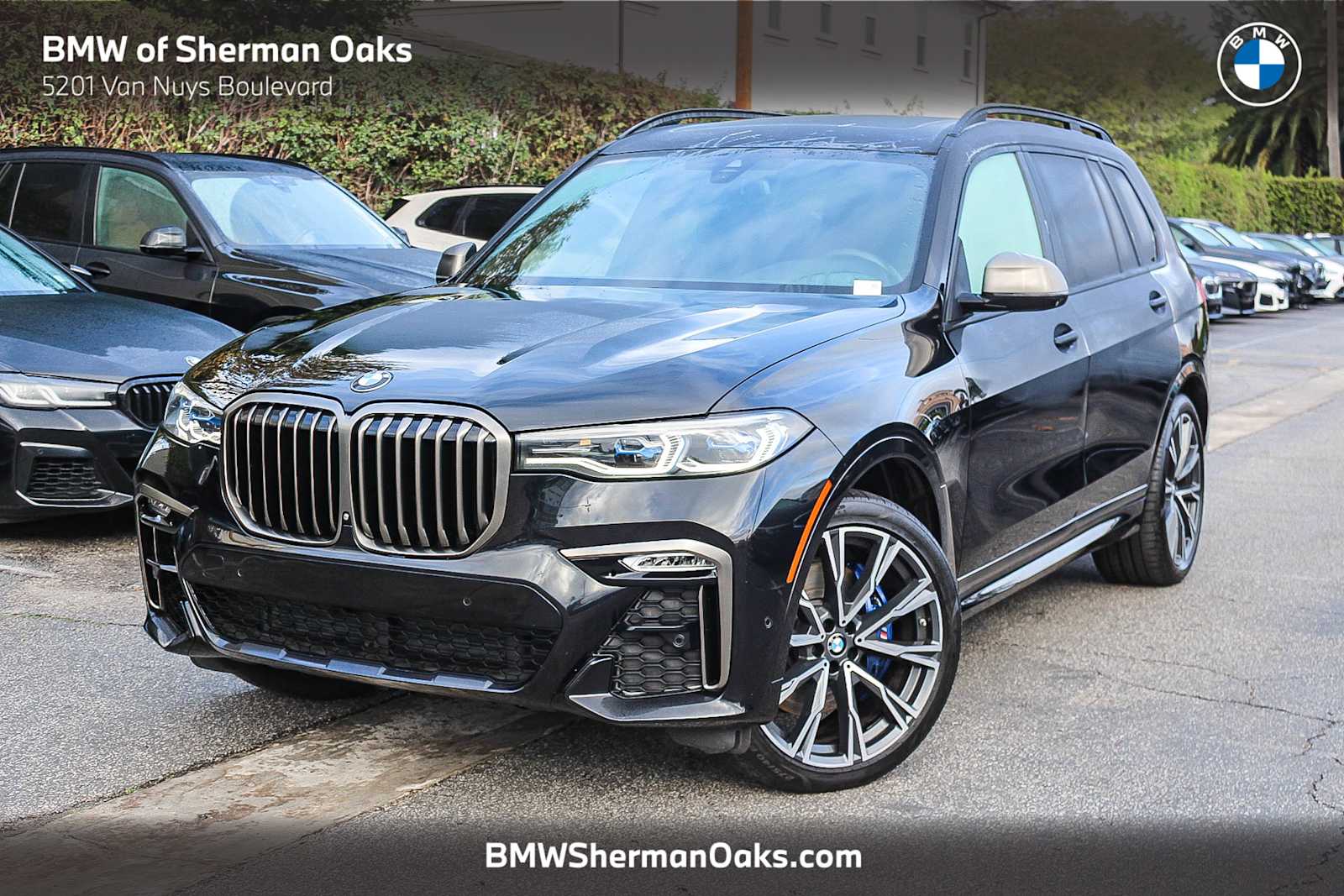 2022 BMW X7 M50i's photo