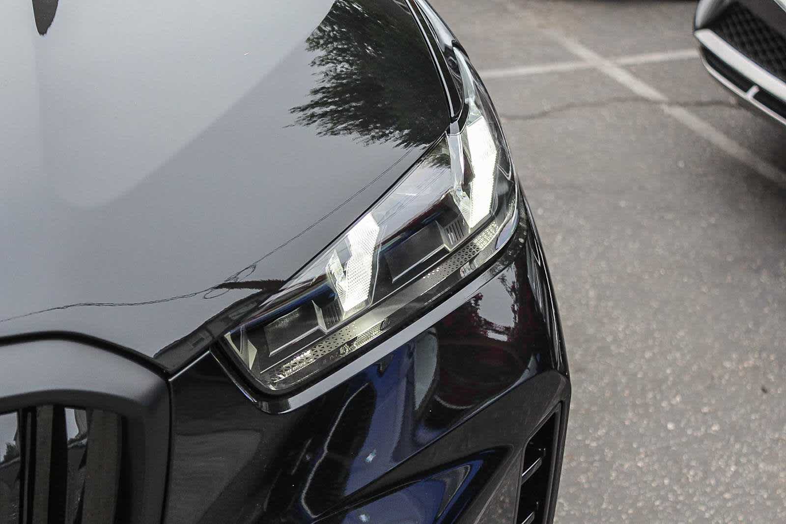 Thumbnail: 2026 BMW X5 - 10