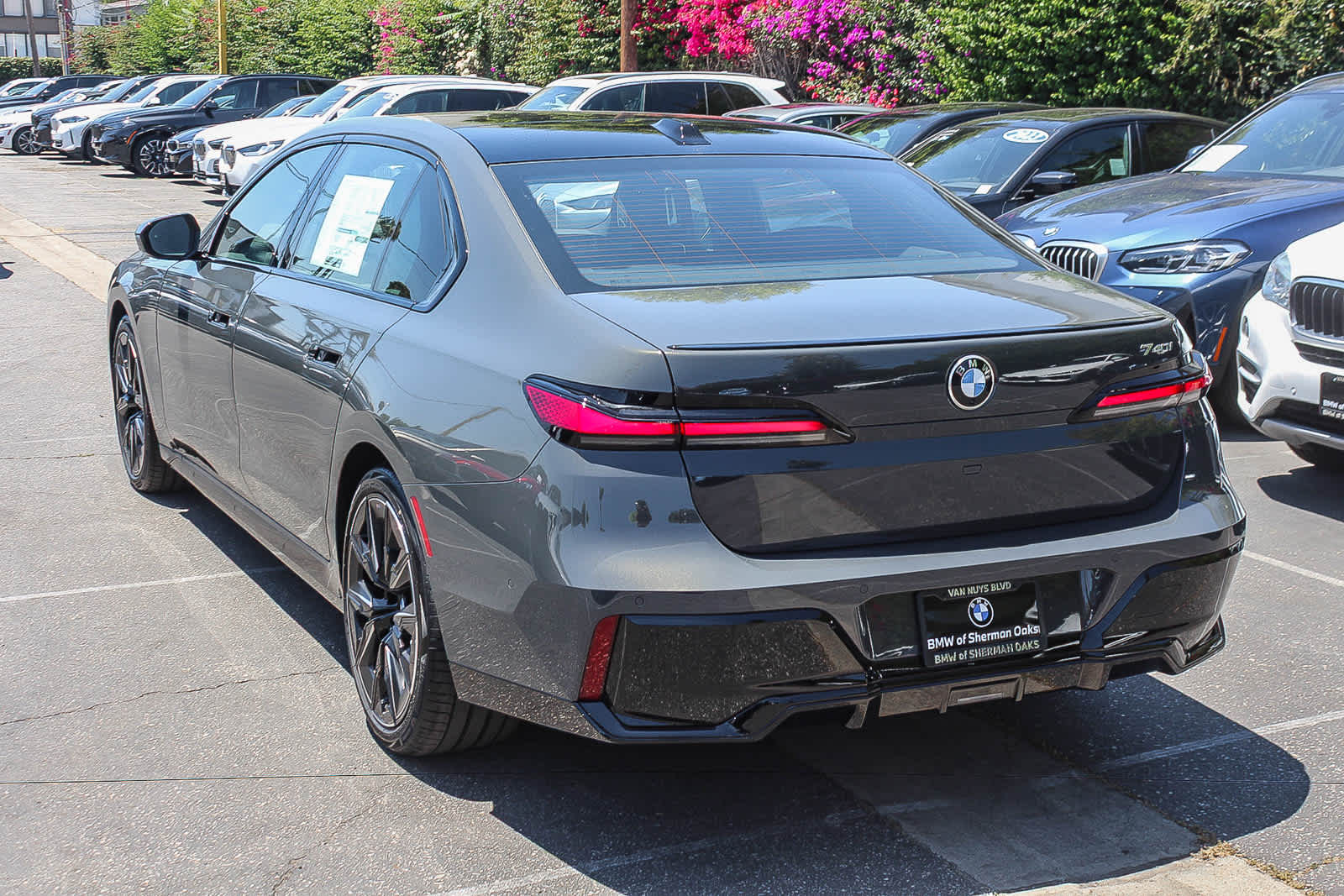Thumbnail: 2026 BMW 7 Series - 7