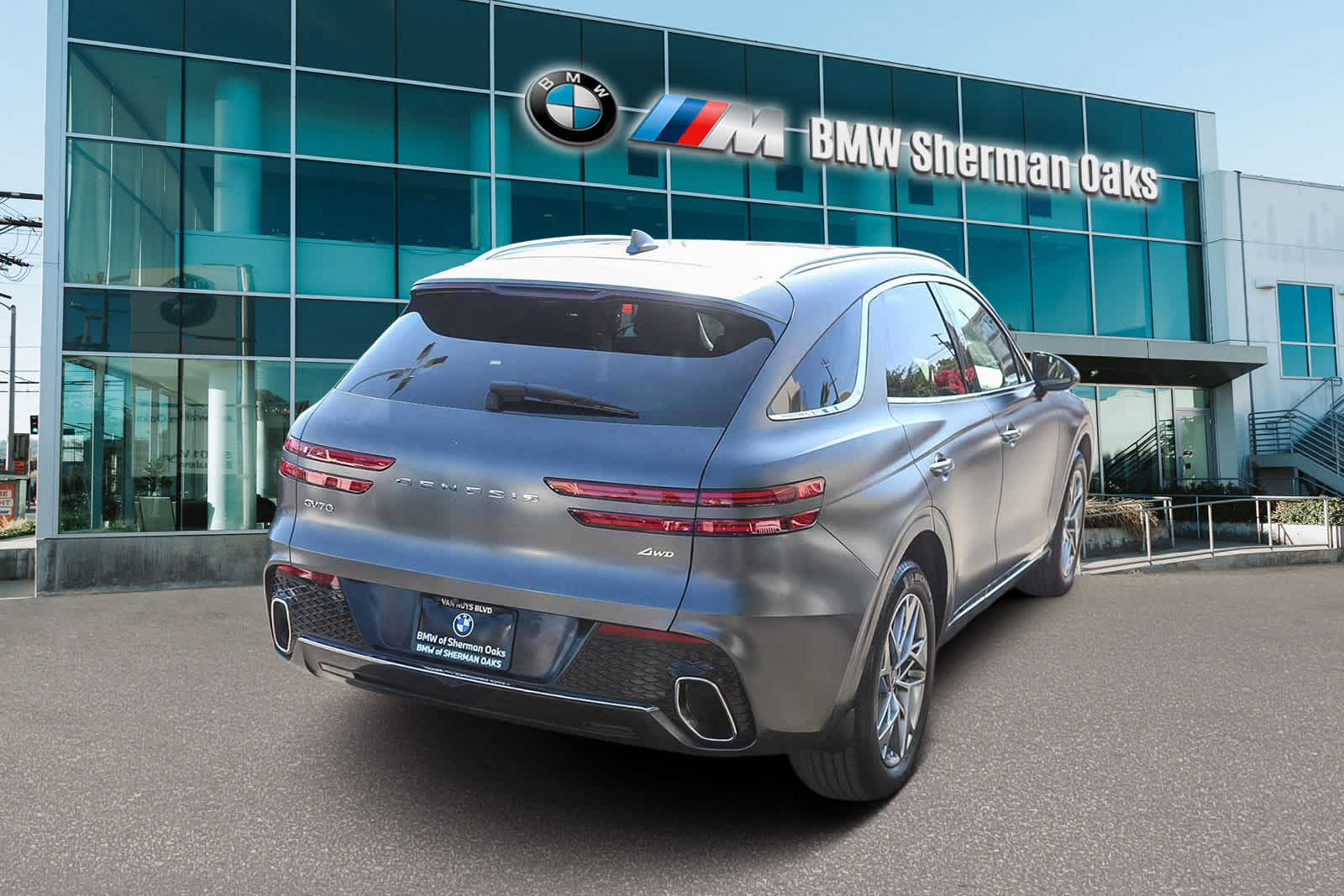 Thumbnail: 2023 Genesis GV70 - 4