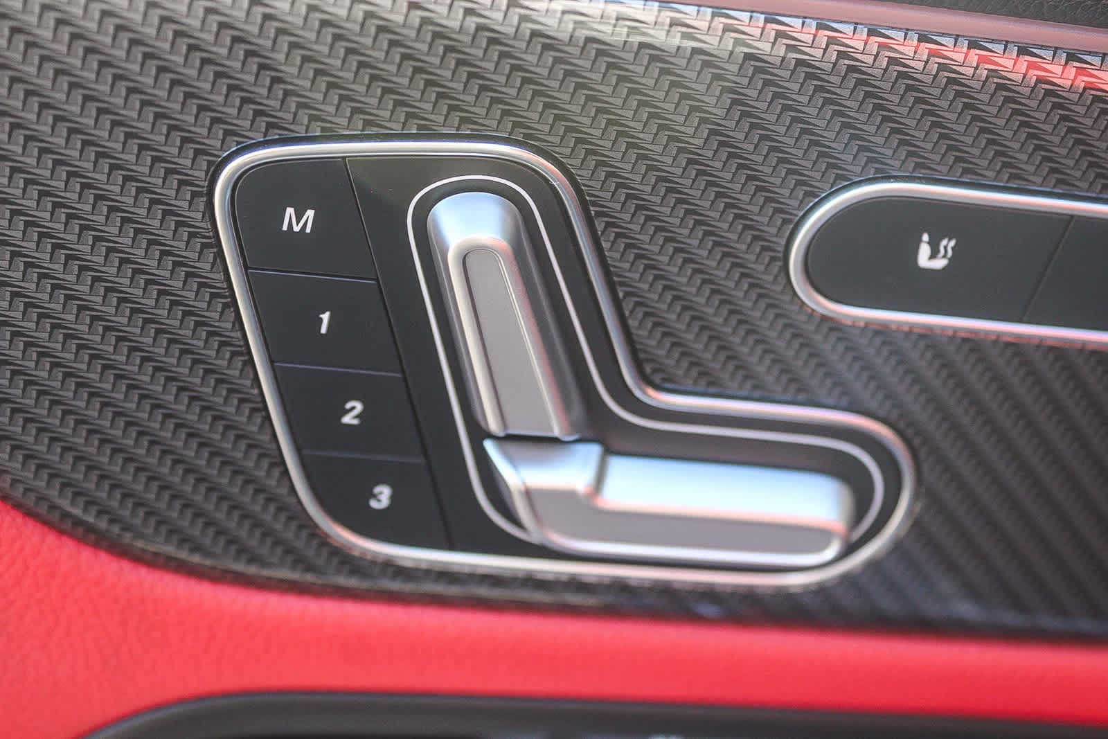 Thumbnail: 2021 Mercedes-Benz GLA - 21