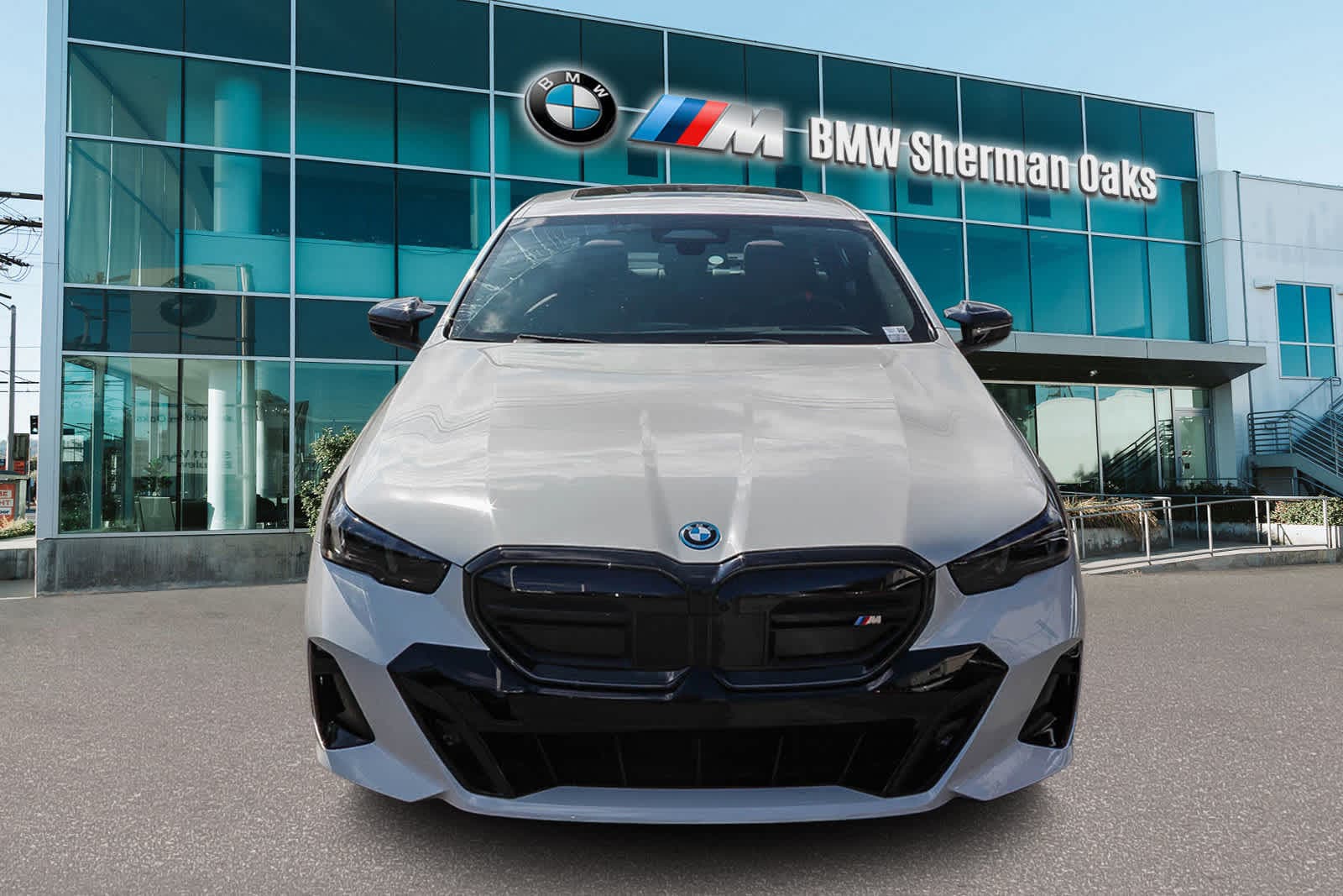 Thumbnail: 2025 BMW i5 - 2