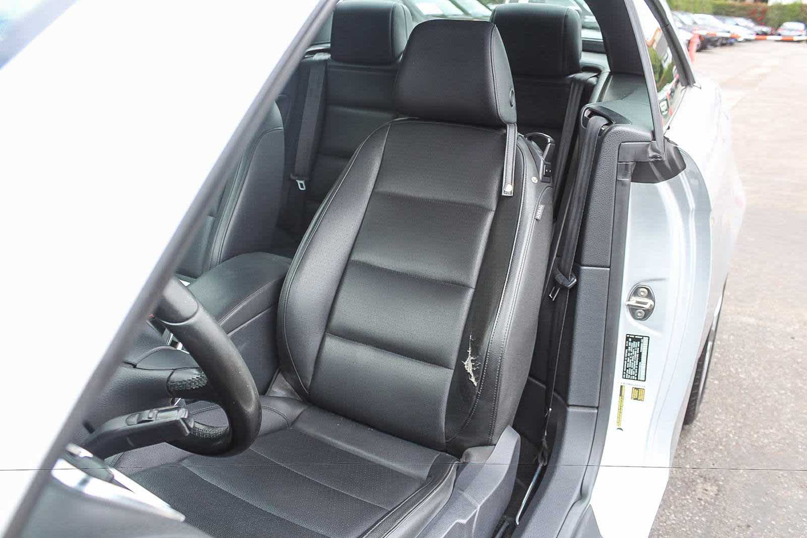 Thumbnail: 2013 Volkswagen Eos - 33
