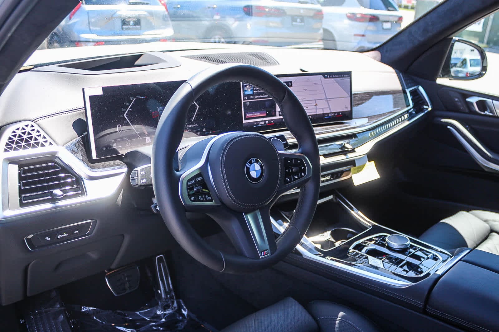 Thumbnail: 2026 BMW X7 - 17