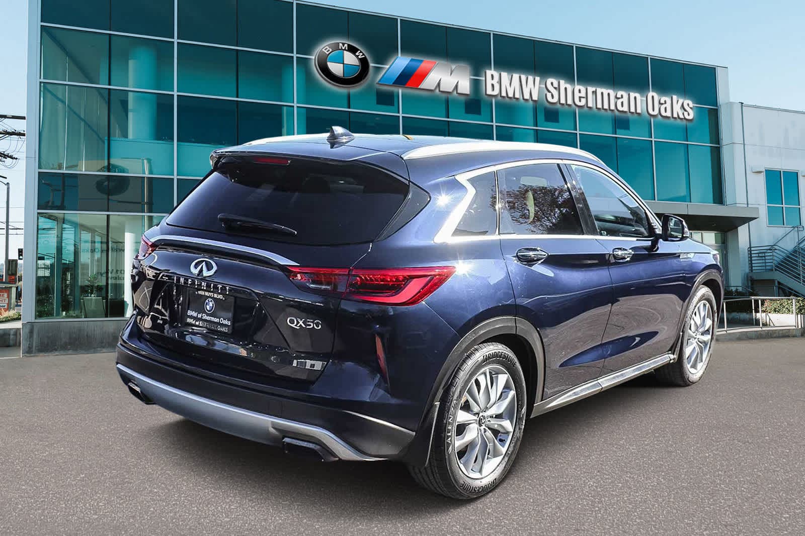Thumbnail: 2019 INFINITI QX50 - 4