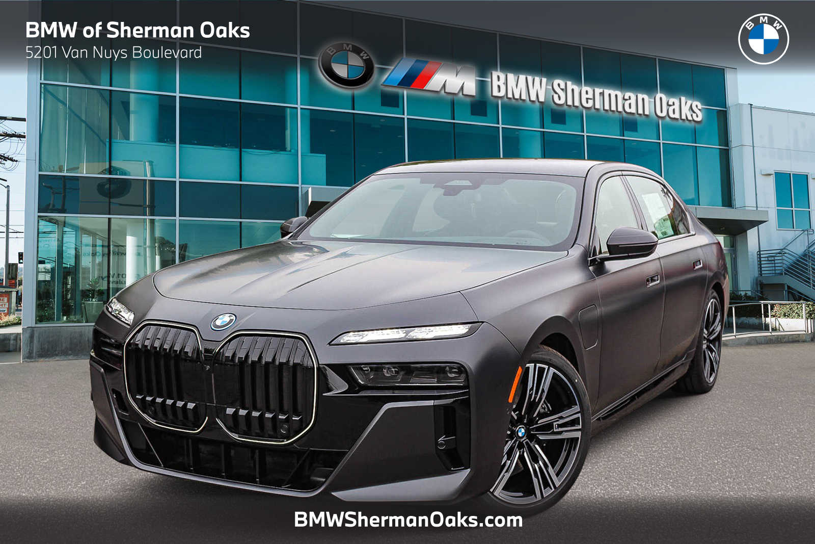 2025 BMW 750e Sedan 