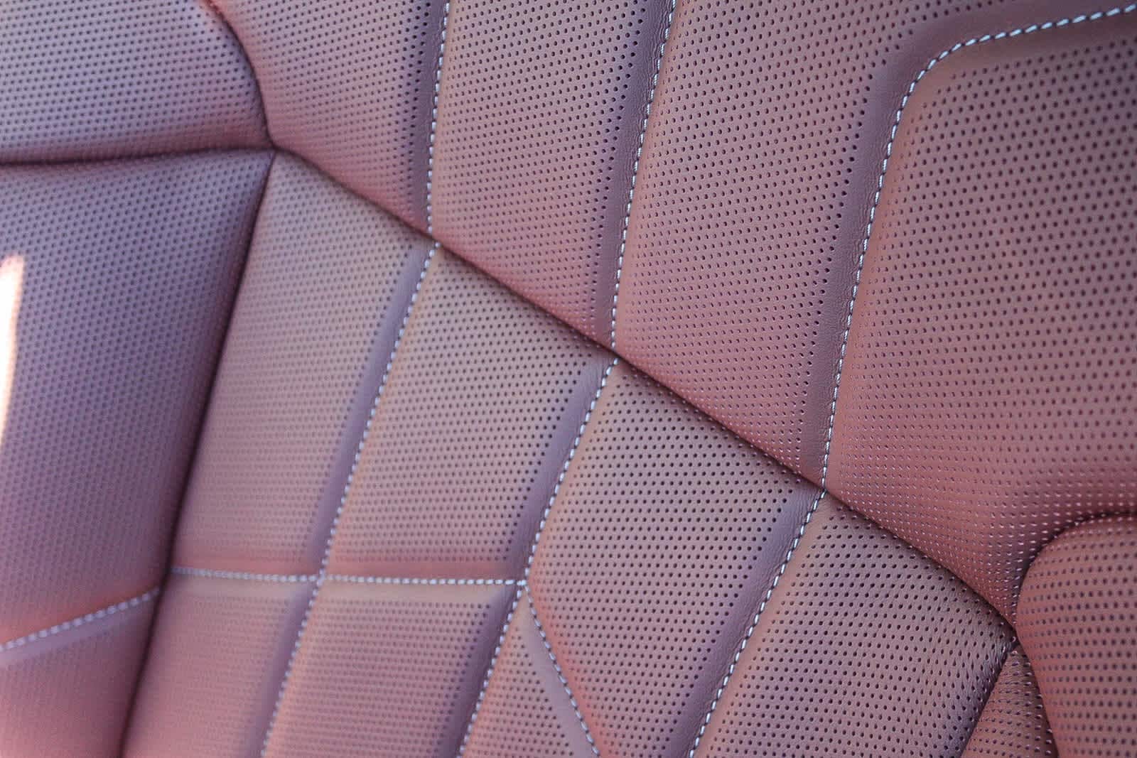 Thumbnail: 2026 BMW i7 - 24