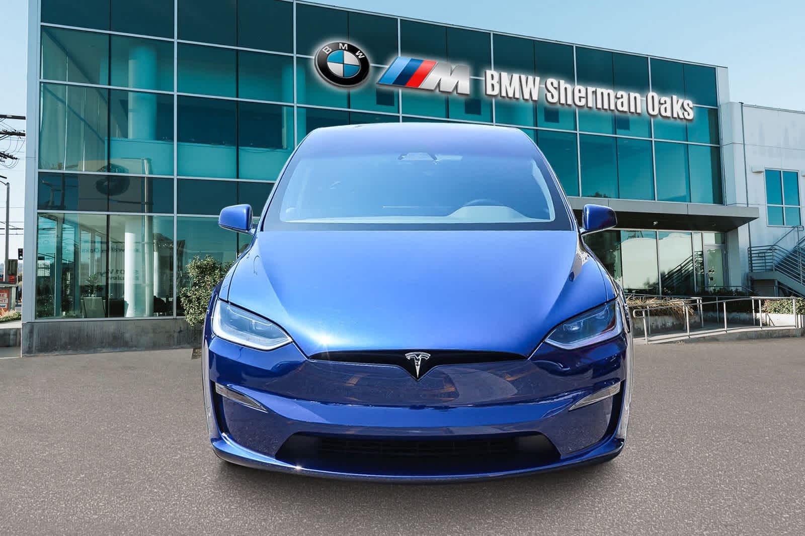 2023 Tesla Model X Standard Range 2
