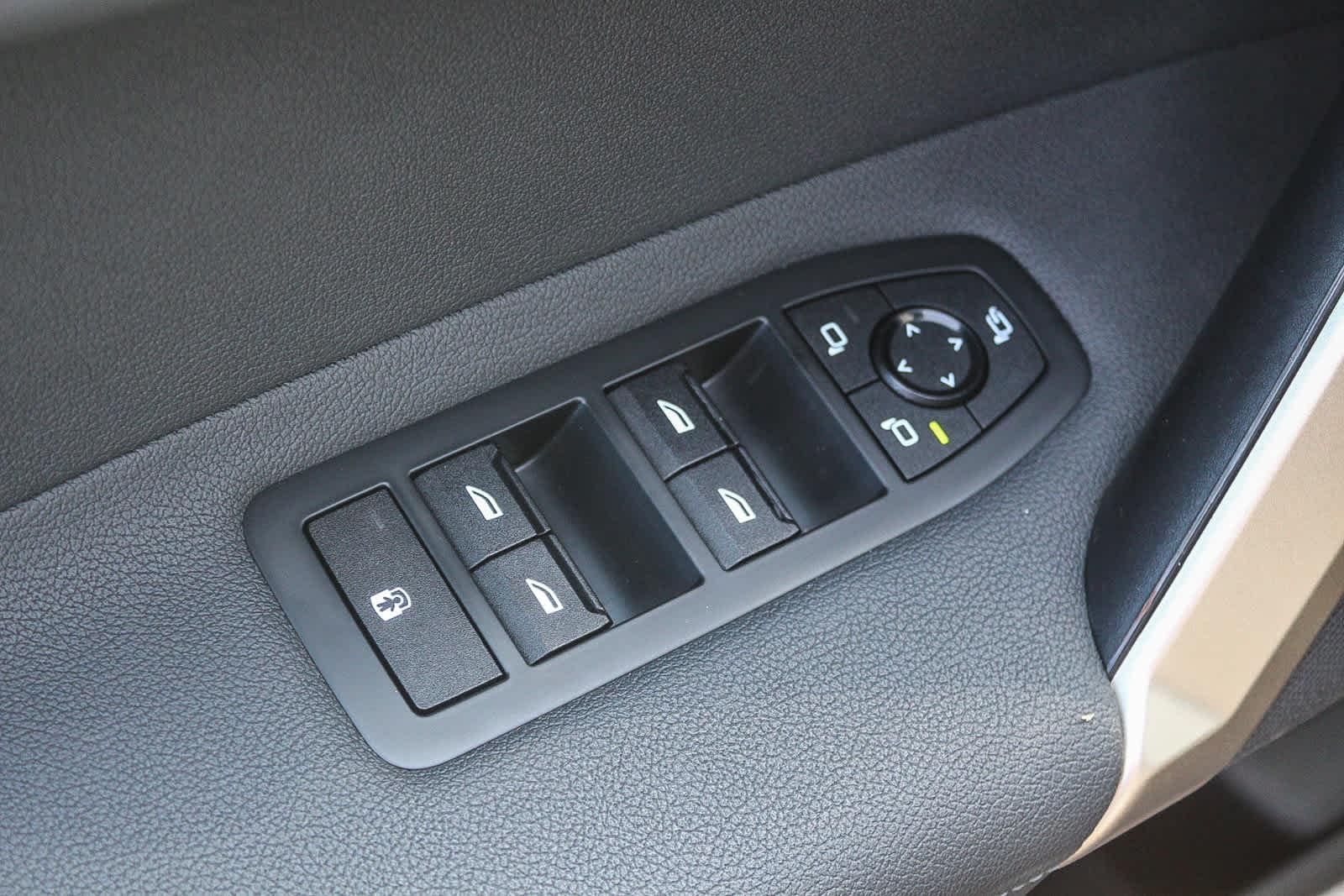 Thumbnail: 2023 BMW iX - 20