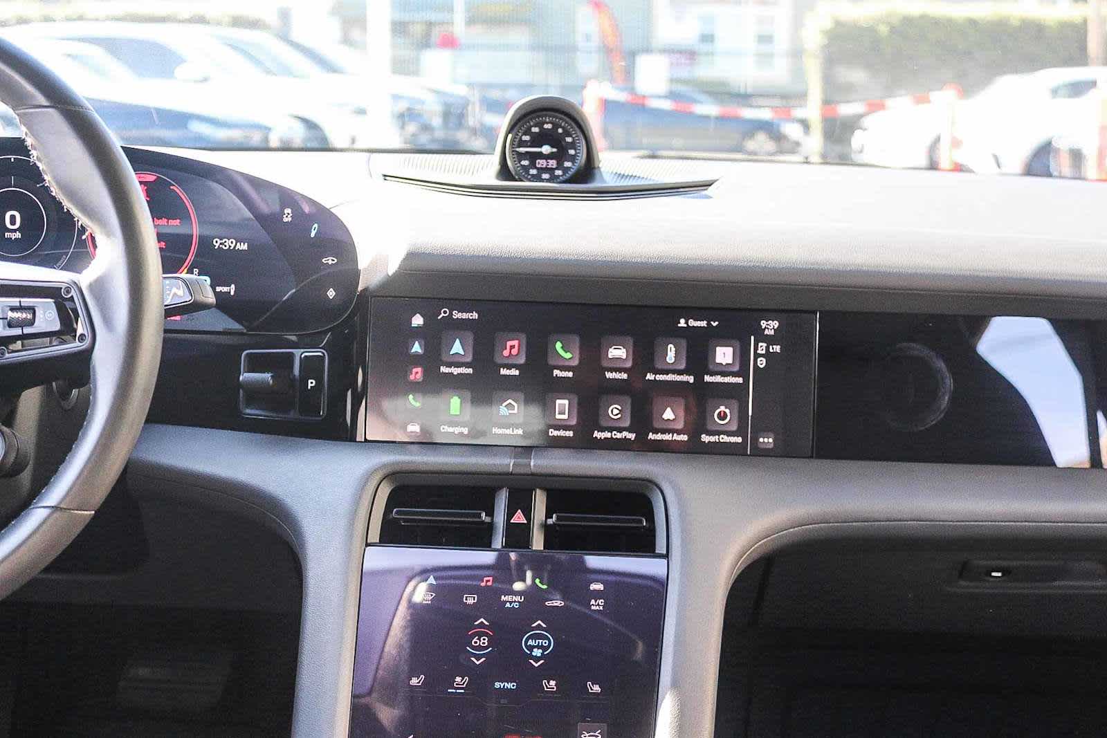 Thumbnail: 2020 Porsche Taycan - 14