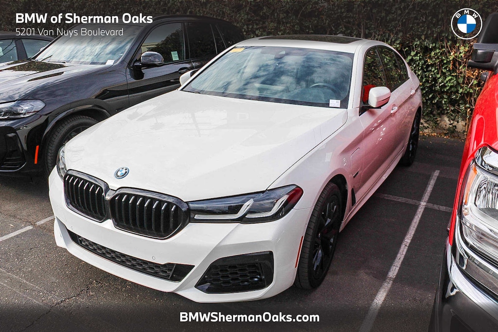 Certified 2023 BMW 530e Sedan