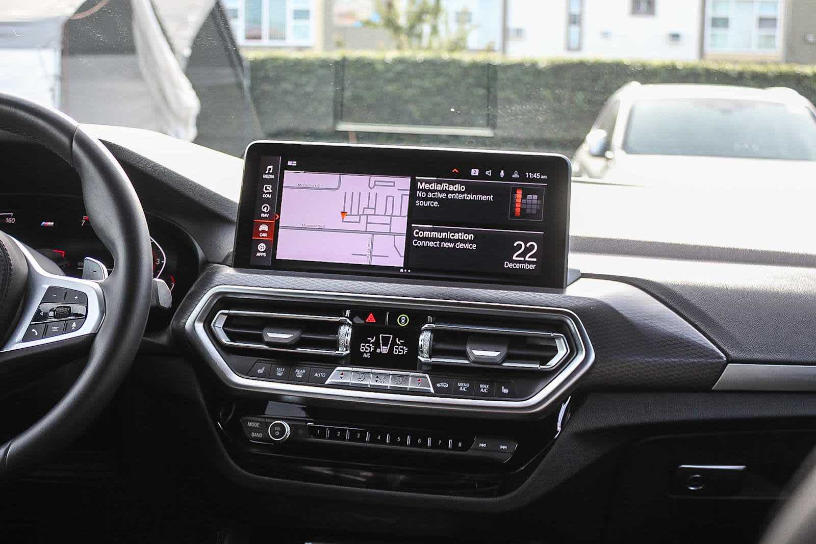 Thumbnail: 2023 BMW X4 - 13