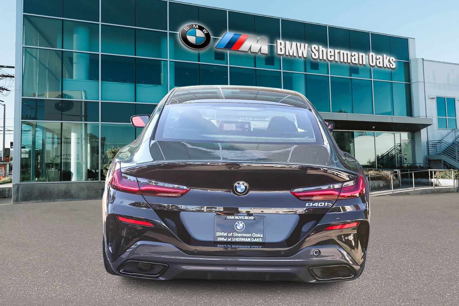 Thumbnail: 2026 BMW 8 Series - 5