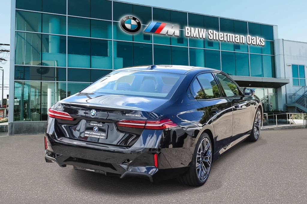 New 2026 BMW i5 eDrive40 Sedan