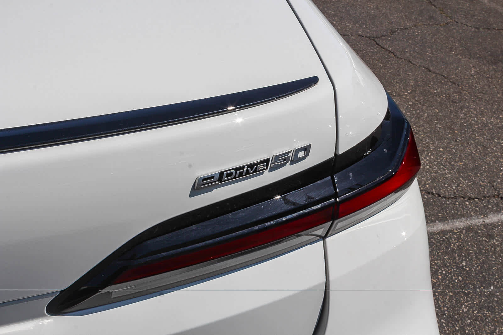 Thumbnail: 2026 BMW i7 - 24