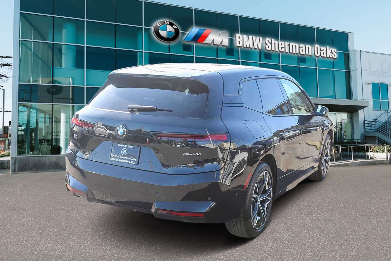 Thumbnail: 2026 BMW iX - 4