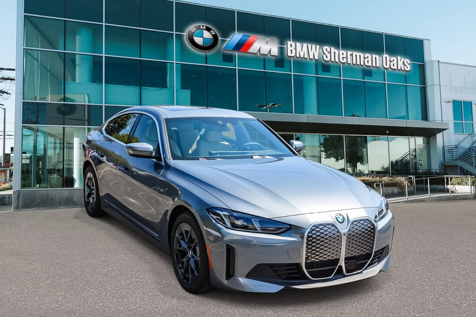Thumbnail: 2026 BMW i4 - 3