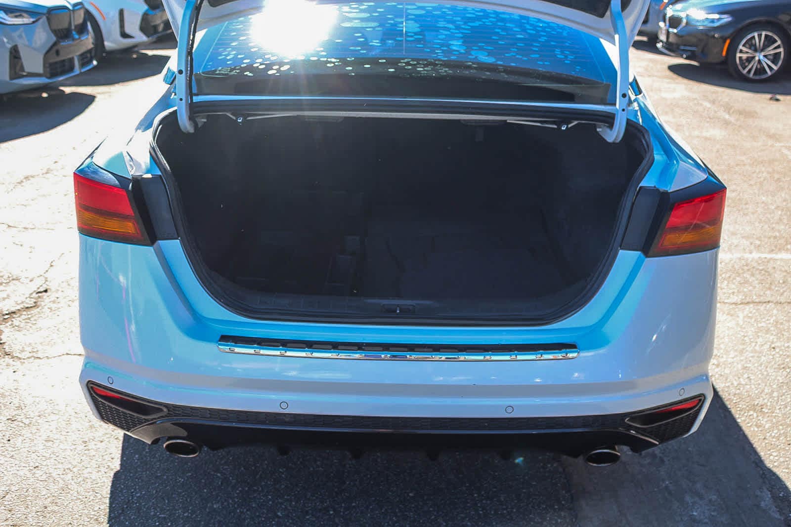 Thumbnail: 2023 Nissan Altima - 25