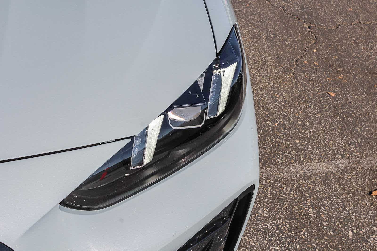 Thumbnail: 2026 BMW 4 Series - 10