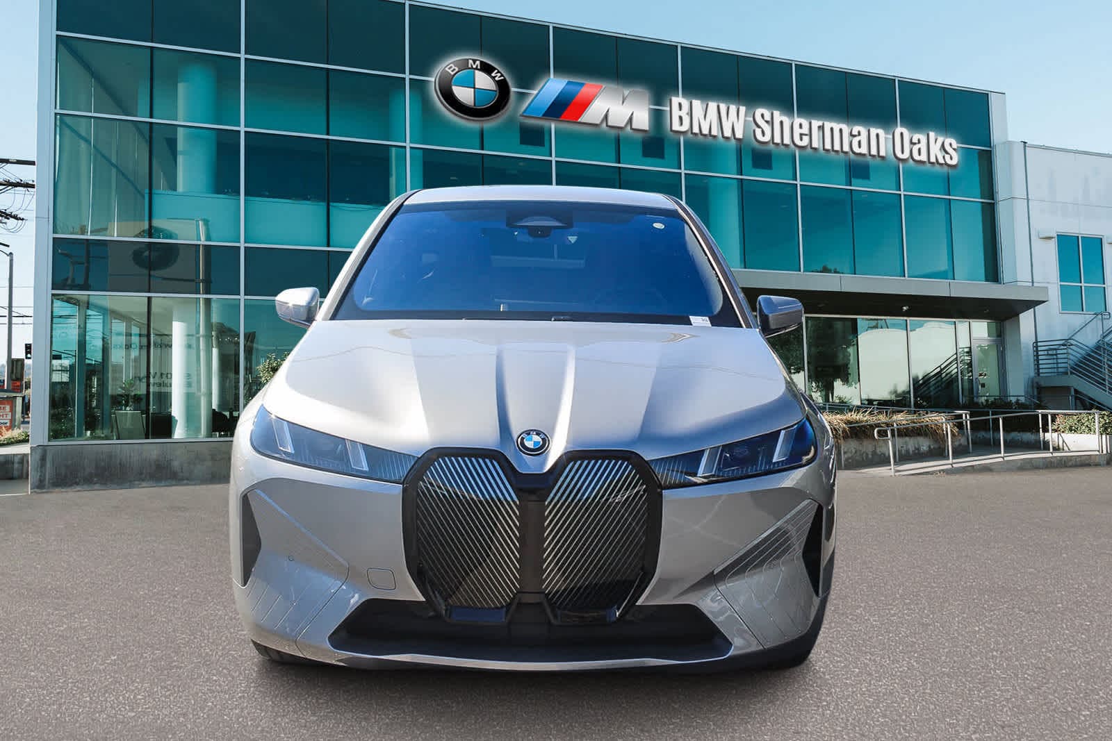 Thumbnail: 2026 BMW iX - 2