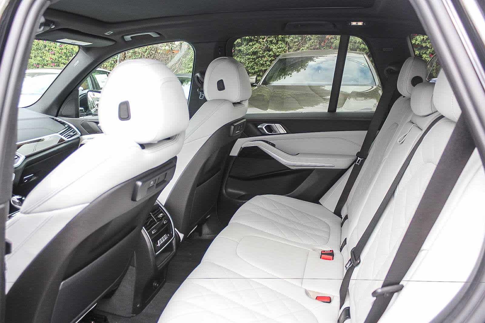 Thumbnail: 2023 BMW X5 - 16