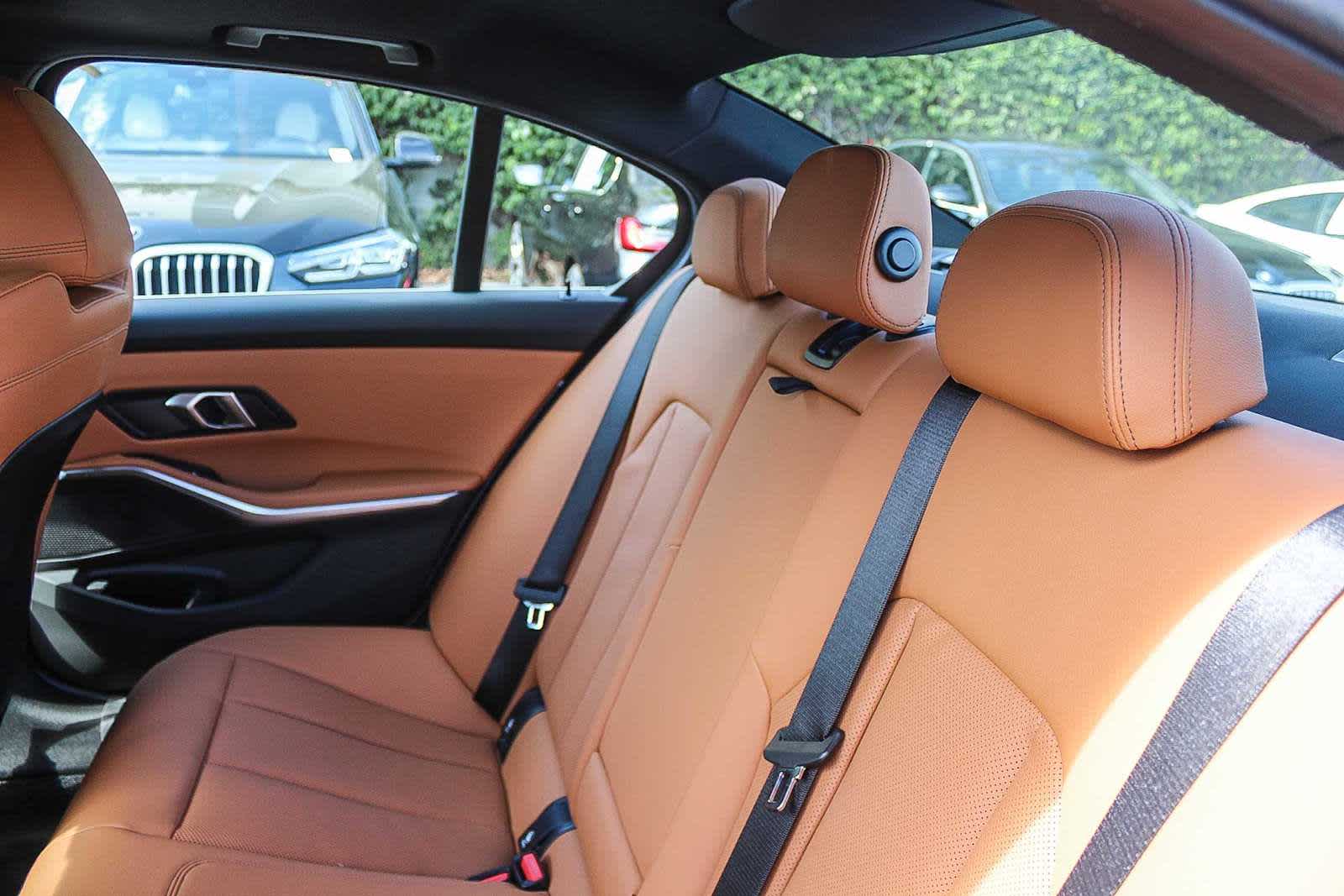 Thumbnail: 2026 BMW 3 Series - 18