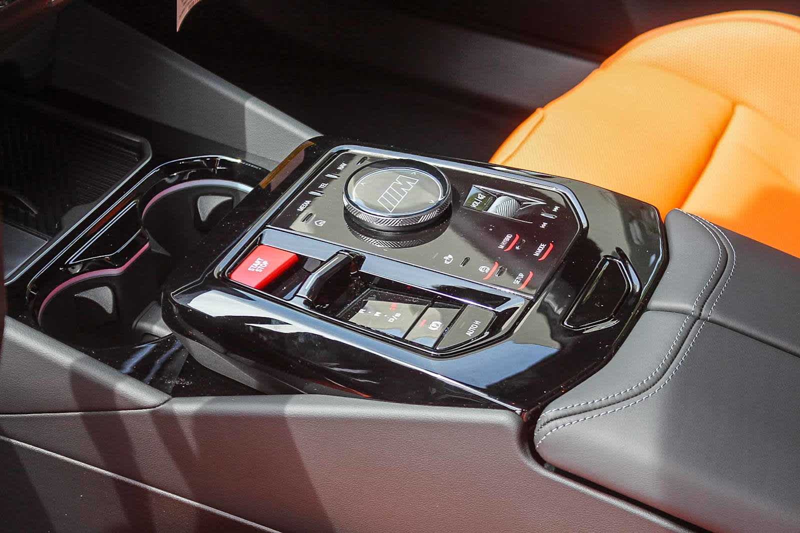 Thumbnail: 2026 BMW M5 - 19