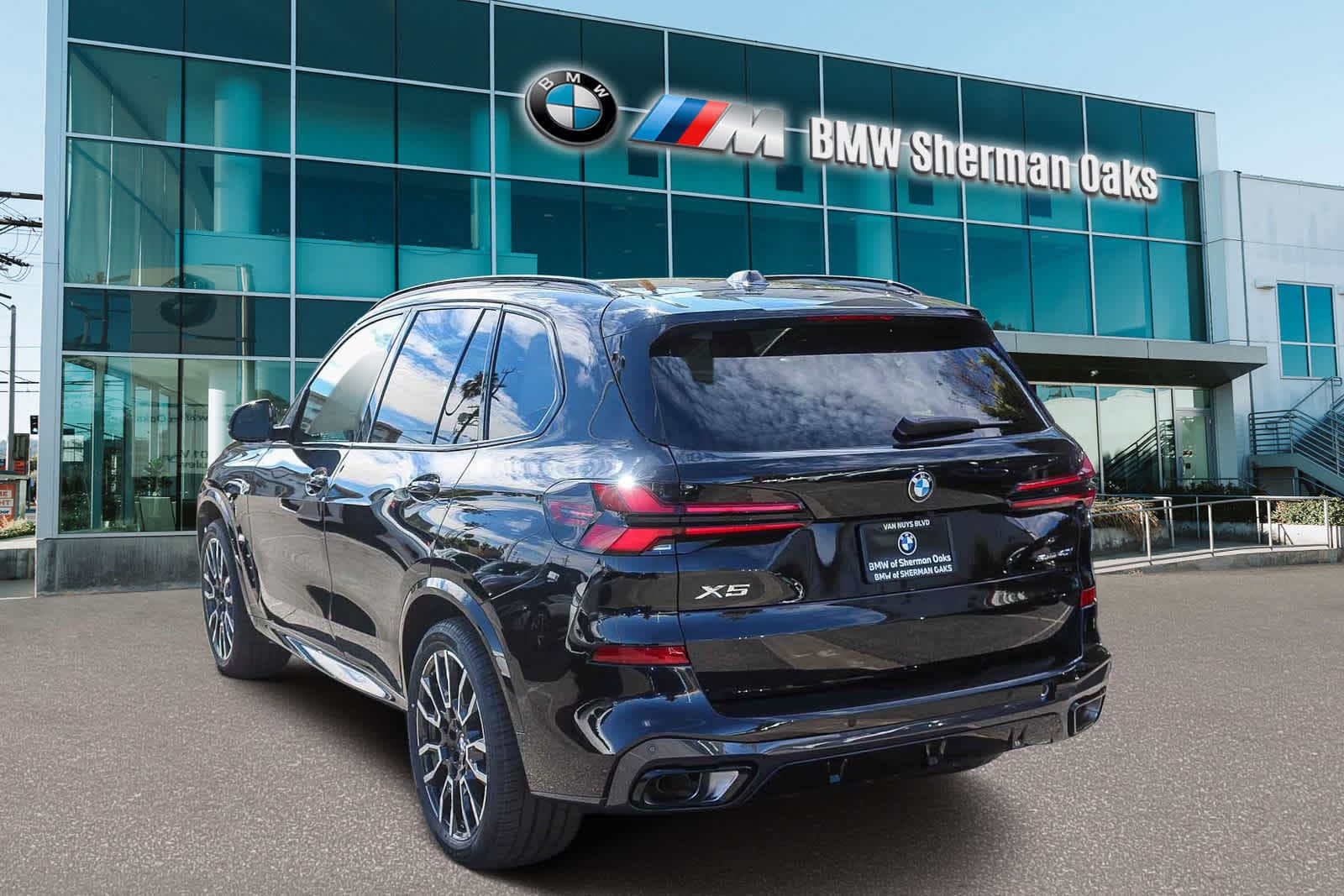 Thumbnail: 2026 BMW X5 - 6