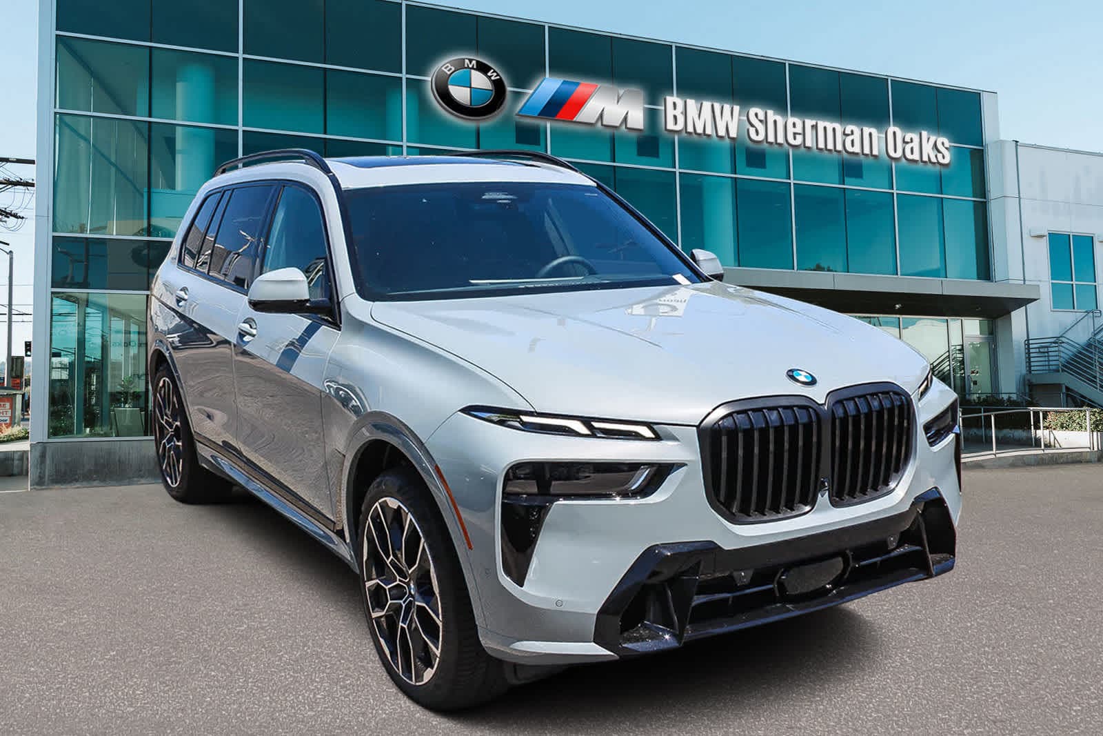 Thumbnail: 2026 BMW X7 - 3