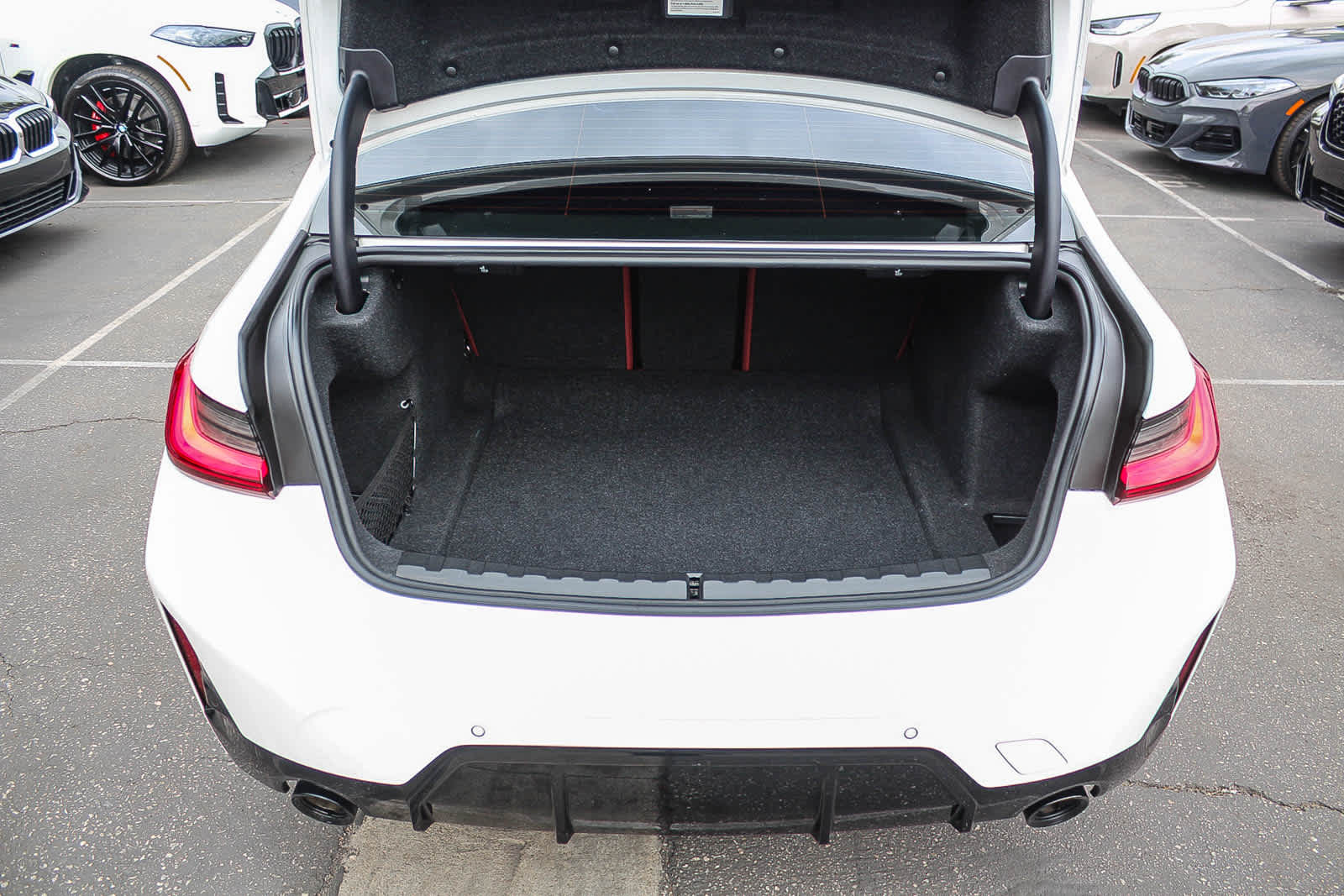 Thumbnail: 2023 BMW 3 Series - 22