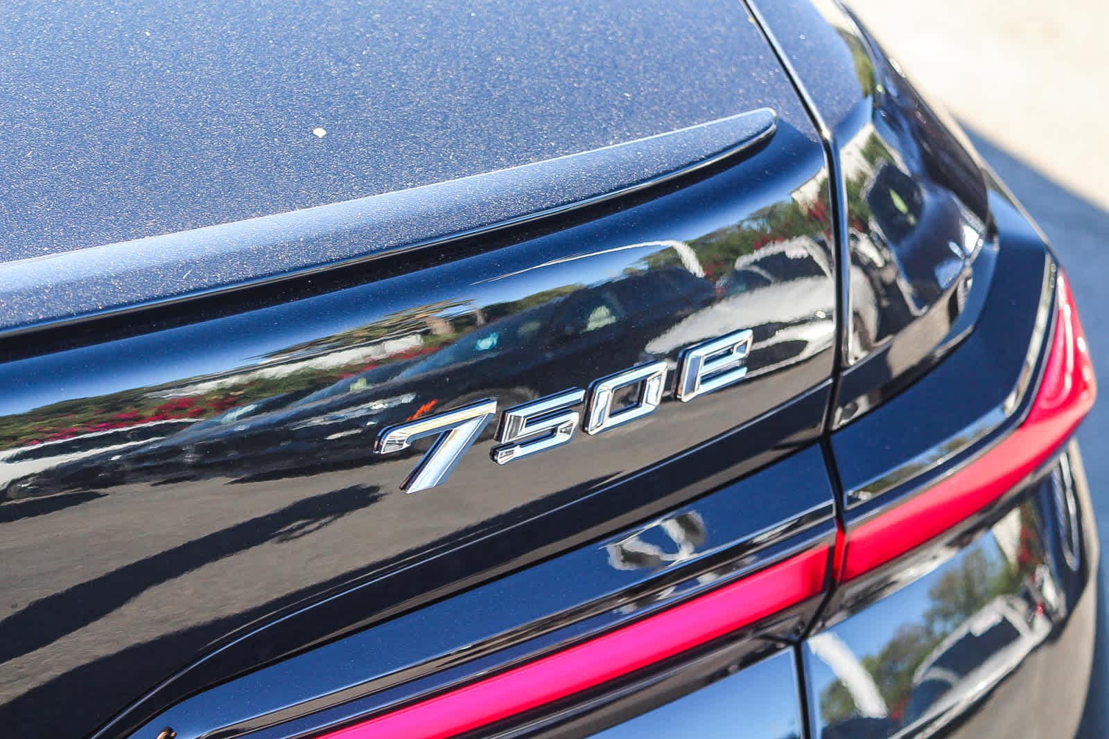 Thumbnail: 2026 BMW 7 Series - 25