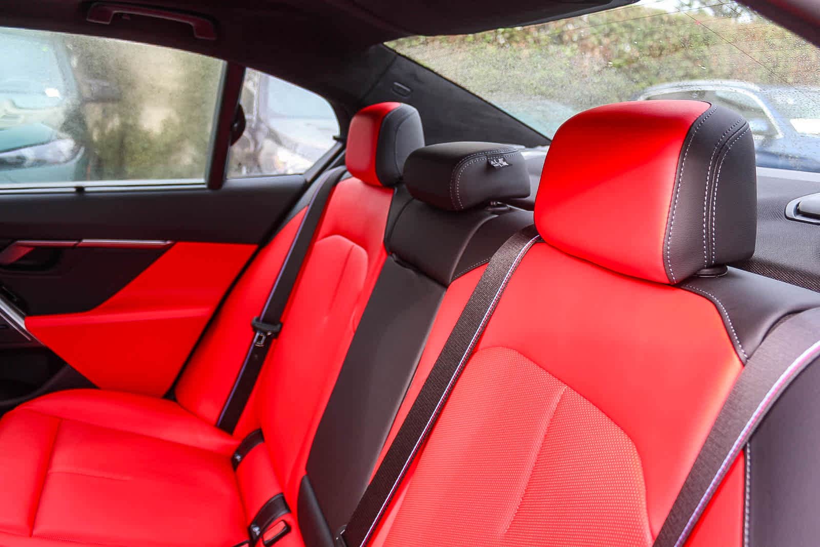 Thumbnail: 2026 BMW M5 - 18