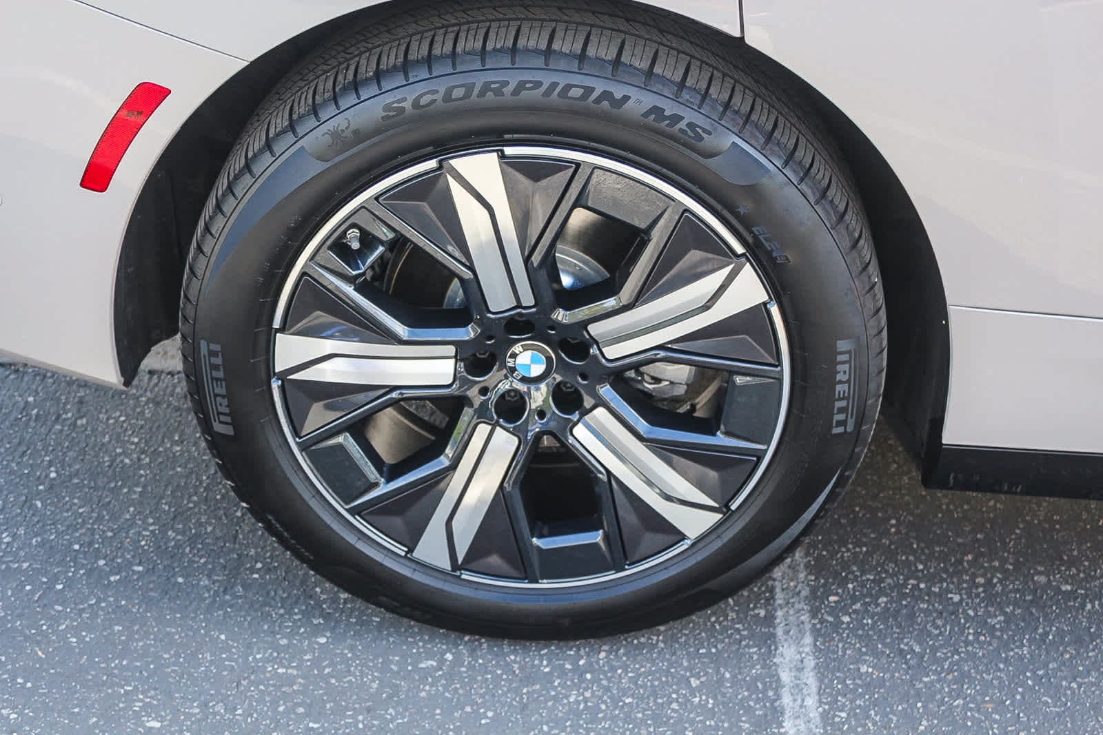 Thumbnail: 2026 BMW iX - 8