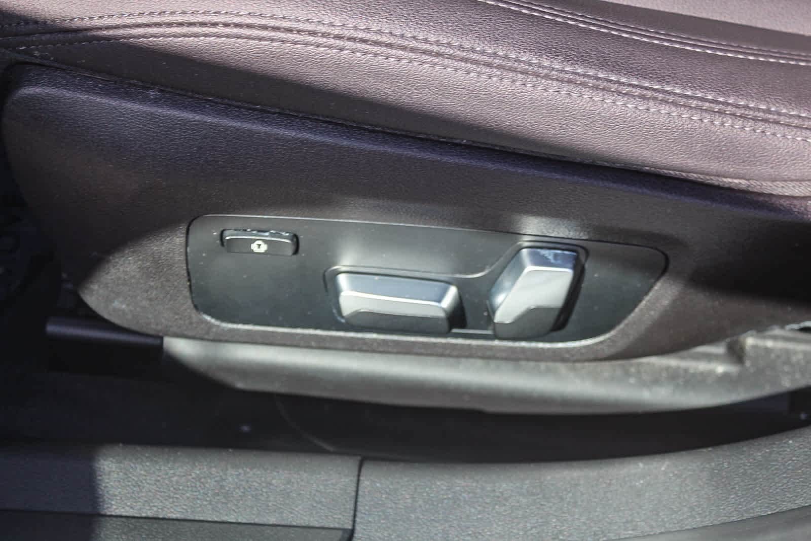 Thumbnail: 2020 BMW 3 Series - 21